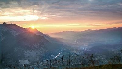 Ein Ausflug zum Tiroler Aussichtsberg lohnt sich für kleine und große Besucher. Beste Ausgangslage ist das harry’s home Telfs