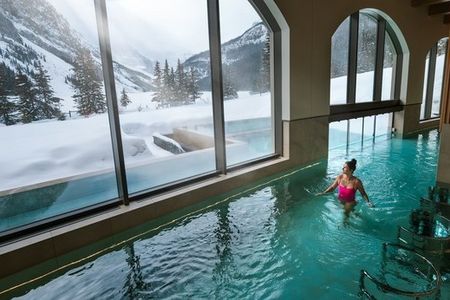Nach einem aktiven Tag im Schnee sorgen neue Wellnessangebote für Entspannung