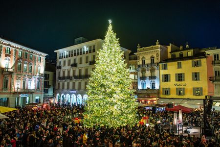 Weihnachten auf der Piazza Lugano