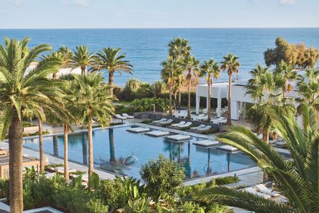 LUXME® White Hotel