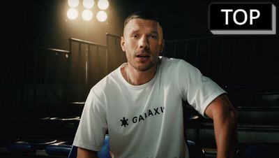 Lukas Podolski trifft für Galaxus ins Schwarze