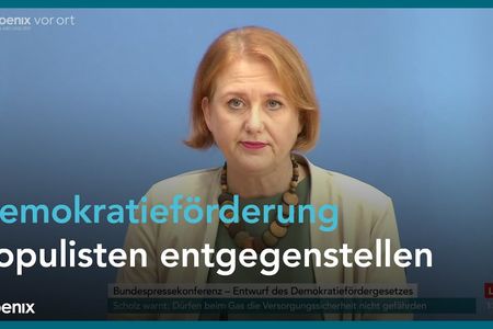 Nancy Faeser möchte jeden, der „den Staat verhöhnt“, zum Rechtsextremisten erklären. Und Lisa Paus gegen „Hassrede“ auch unterhalb der Strafrechtsgrenze vorgehen