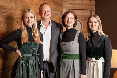 Klein, fein, persönlich und familiär geführt: Im Hotel Der Löwe in Leogang steht die Gastgeberfamilie Madreiter für gelebte Tradition und Herzlichkeit – bereits in vierter Generation