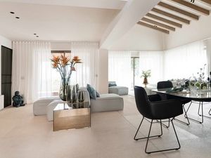 Modernes Design und eine luxuriöse Ausstattung erwarten Gäste der Villa Riviera auf Mallorca Modernes Design und eine luxuriöse Ausstattung erwarten Gäste der Villa Riviera auf Mallorca