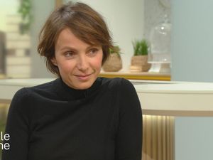 Julia Koschitz spielt eine der Hauptrollen in Der Vierer Julia Koschitz spielt eine der Hauptrollen in Der Vierer