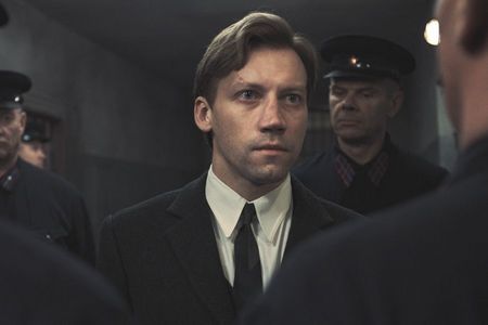 In den Katakomben der Macht: Der junge Staatsanwalt Alexander Kornjew (Alexander Kusnetzow) wird durch das Gefängnis-Labyrinth geführt, um einen Gefangenen zu besuchen