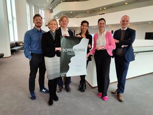 Doppelbildnisse Gruppenfoto Doppelbildnisse Gruppenfoto