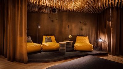 In den speziell eingerichteten Ruheräumen der Ayurveda-Abteilung im österreichischen Hotel Jungbrunn entspannen Fans der indischen Heilkunst 