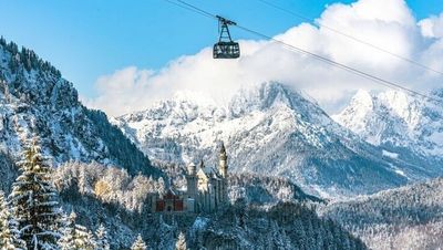 Von der Tegelbergbahn bei Füssen reicht die Sicht bei gutem Wetter bis zum Schloss Neuschwanstein