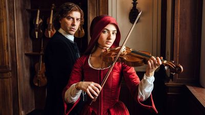 Antonio Vivaldi (Michele Riondino) unterrichtet Cecilia (Tecla Insolia) an der Geige