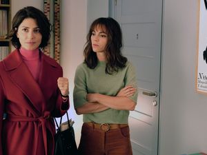 Die Werbefilmerin Elsa (Barbara Lennie) und ihre Kollegin und Freundin Patricia (Victoria Luengo) Die Werbefilmerin Elsa (Barbara Lennie) und ihre Kollegin und Freundin Patricia (Victoria Luengo)