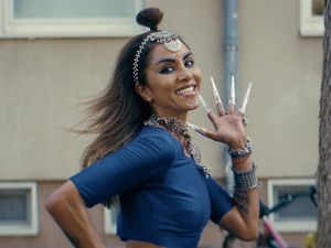Sabrina Setlur (Kali) in IDENTITTI Sabrina Setlur (Kali) in IDENTITTI
