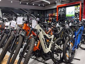 Fahrräder: Die Geschäfte und Lager sind voll Fahrräder: Die Geschäfte und Lager sind voll