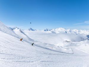 Mit reichlich Musik, Sicherheitstrainings und kostenlosen Materialtests startet St. Anton am Arlberg/Tirol am ersten Dezemberwochenende 2023 in die Wintersaison Mit reichlich Musik, Sicherheitstrainings und kostenlosen Materialtests startet St. Anton am Arlberg/Tirol am ersten Dezemberwochenende 2023 in die Wintersaison