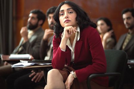 Azar Nafisi (Golshifteh Farhani) in ihrem Seminarraum