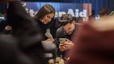 Sally Özcan und Stefano Zarrella sollen als neue Kitchen-Aid-Gesichter die Marke emotionalisieren und nahbarer machen