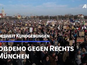 Immer schön mitlaufen gegen RECHTS, scheint gerade in Mode zu sein Immer schön mitlaufen gegen RECHTS, scheint gerade in Mode zu sein