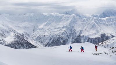 Die Kraft der Berge – nicht immer bequem. Wetter, Kälte, Höhenmeter und körperliche Anstrengung gehören dazu. Genau das macht einen Teil des Reizes von Osttirol in Österreich aus