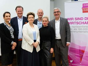 Gruppenfoto: v.l.n.r.: Angela Peters, Marco van der Meer, Christa Stein, Andreas Oehme, Ruth Scheuvens, Lothar Grünewald