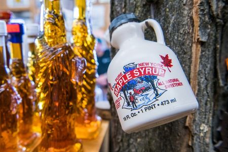 Maple Syrup Flasche