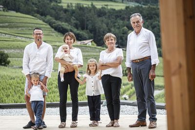 Familie Gasser vom Ölackererhof in Vahrn/Neustift