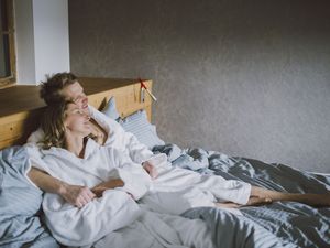 In Füssen/Allgäu gibt es sieben zertifizierte Schlafgastgeber, bei denen Ruhesuchende Angebote für erholsamen Schlaf buchen können In Füssen/Allgäu gibt es sieben zertifizierte Schlafgastgeber, bei denen Ruhesuchende Angebote für erholsamen Schlaf buchen können