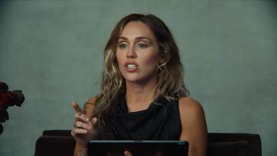 Interview von Miley Cyrus zu „Used To Be Young" jetzt bei Youtube
