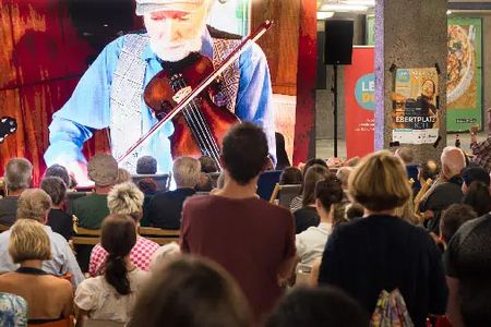 Eventveranstaltung „Kino und Kultur“ in der U-Bahnstation am Kölner Ebertplatz