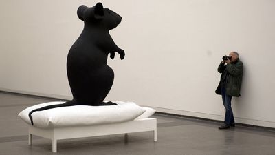 Hohle Maus (Edition), 2009, 18,5 x 23,5 cm, Kunststoff, Acrylfarbe