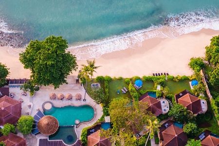 Jede Villa des luxuriösen SAii Koh Samui Choengmon Resorts im Nordosten der thailändischen Insel ist ein intimer Rückzugsort mit privatem Pool
