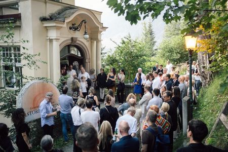 sommer.frische.kunst. Eröffnung von Ulrike Theusner im Hotel Astoria 2022