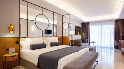 Von der Playa de Palma zu den Salinen: Gäste des Grupotel Playa de Palma Suites & Spa erkunden Mallorcas Salzgewinnungsanlage im Rahmen einer geführten Tour