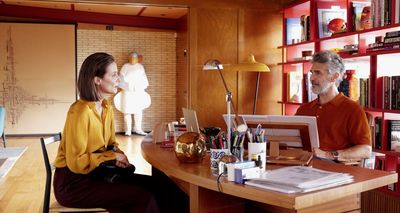 Mónica (Aitana Sanchez-Gijon) kündigt aufgrund einer privaten Tragödie das Arbeitsverhältnis zu Raúl (Leonardo Sbaraglia)