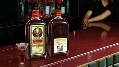 Retro-Edition zu 90. Jubiläum Mast-Jägermeister