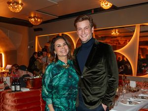 Die Gastgeber:innen Friederike und Felix Brandts Die Gastgeber:innen Friederike und Felix Brandts