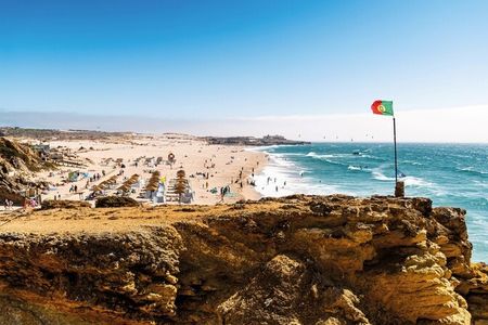 Dank des maritimen Klimas ist ein Sprung in den Atlantik an der Praia do Guincho unweit von Victor’s Portugal bis in den späten Herbst möglich