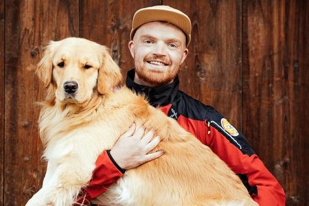 Ein eingespieltes Team, auf das Verlass ist: Bergretter Toni und sein Hund