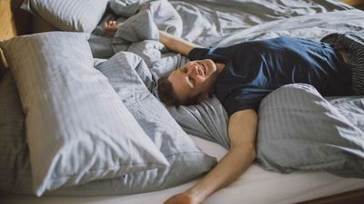 So ausgeruht würde morgens jeder gern aufwachen. Der bayerischen Kneippkurort Füssen rückt nächtlicher Unruhe unter anderem mithilfe der Hydrotherapie des Allgäuer Wasserdoktors zu Leibe