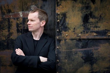 Der britische Ausnahmepianist Steven Osborne ist Gast im 4. Sinfoniekonzert