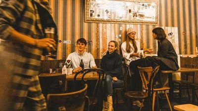 Mit ihrem shabby-schicken Interior ist die Studentenkneipe Mata Hari in Stuttgart Mitte einer der beliebtesten Treffpunkte für gesellige Abende