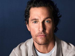 Matthew McConaughey im Hemd von Olymp Matthew McConaughey im Hemd von Olymp
