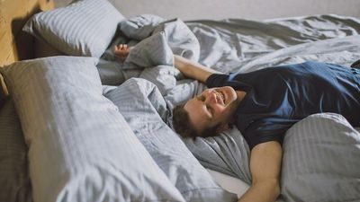 In einer knappen Woche wieder zurück zur inneren Ruhe finden: Die Kurz-Pauschale „Schlaf-Schnuppern“ im Allgäuer Kneippkurort Füssen beinhaltet Coachings, Ernährungsberatung, Yoga, ein Kräuterseminar sowie gezielte Wasseranwendungen