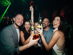 Mehr als zwei Drittel der unter 30-Jährigen müssen sich für Alkoholverzicht rechtfertigen Mehr als zwei Drittel der unter 30-Jährigen müssen sich für Alkoholverzicht rechtfertigen