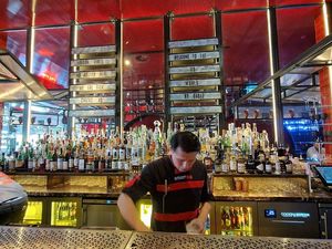 Ein Restaurant, das in jeder Hinsicht aus dem Rahmen fällt das StreetXO Ein Restaurant, das in jeder Hinsicht aus dem Rahmen fällt das StreetXO