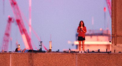 Jessie (Carla Hüttermann) an ihrem letzten Morgen