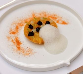 Heilbutt-Ceviche mit Sanddorn