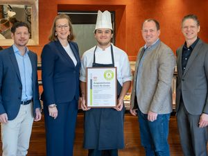 Leading-Family-Hotel-Loewe-und-Baer-Auszeichnung Leading-Family-Hotel-Loewe-und-Baer-Auszeichnung