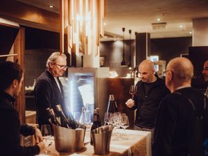 Forsthofalm in Leogang startet mit Winzerwochen ins neue Jahr Forsthofalm in Leogang startet mit Winzerwochen ins neue Jahr