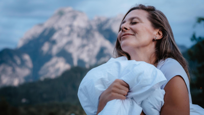 Die Pauschale „Schlaf-Schnuppern“ im Allgäuer Kneippheilbad Füssen beinhaltet unter anderem eine Ernährungsberatung, Yoga sowie eine Einführung in die Anwendungen des „Wasserdoktors“