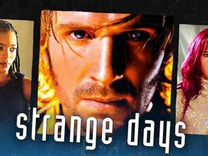 STRANGE DAYS mit Ralph Fiennes und Angela Bassett in den Hauptrollen STRANGE DAYS mit Ralph Fiennes und Angela Bassett in den Hauptrollen